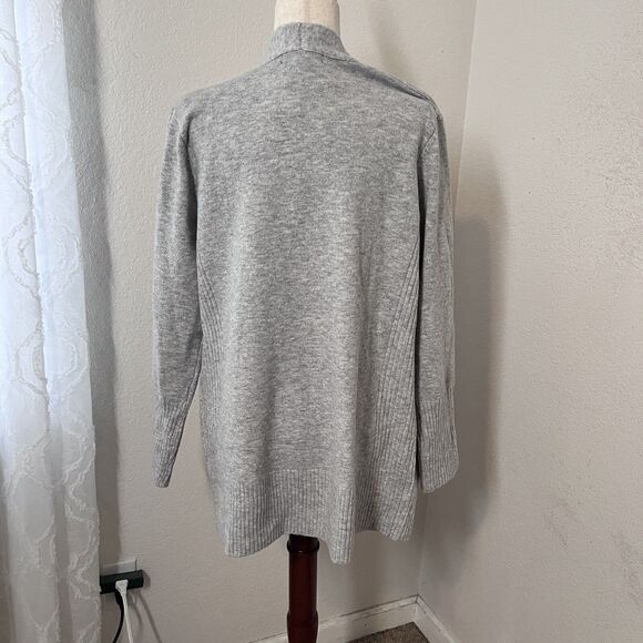NWOT Love Ellie Women L Lightweight Neutral Cardigan Long Boyfriend Grey Pockets - Picture 3 of 8